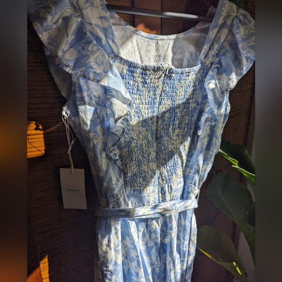 NWT Floral Linen Blender Romper, Smocked, Back Zipper, size S - Picture 2 of 8